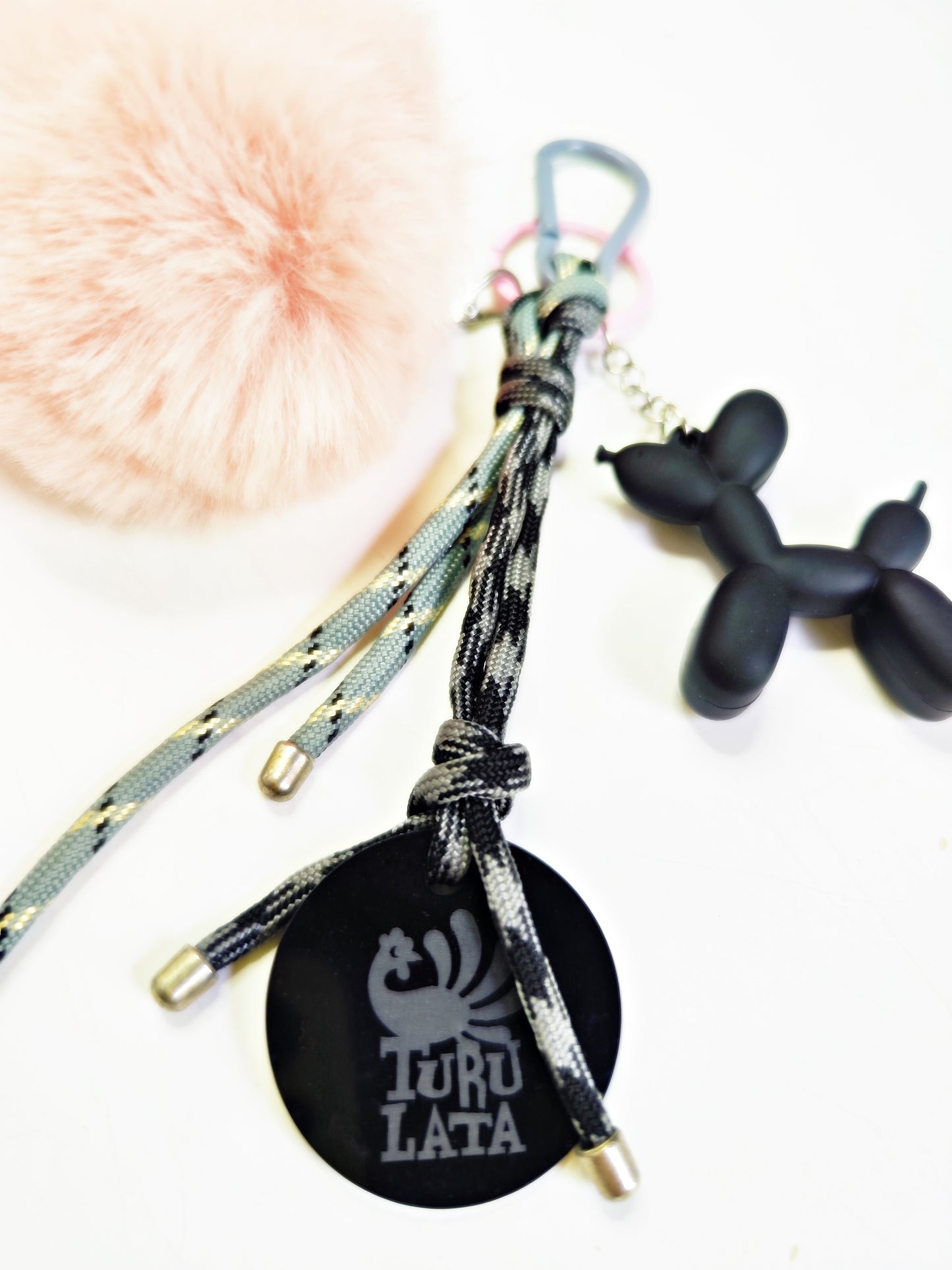 charm POMPON ROSA CLARO