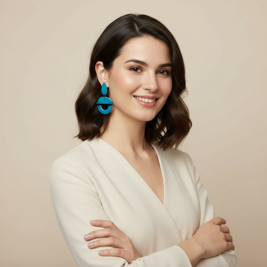 Fotografía de moda con brazos cruzados