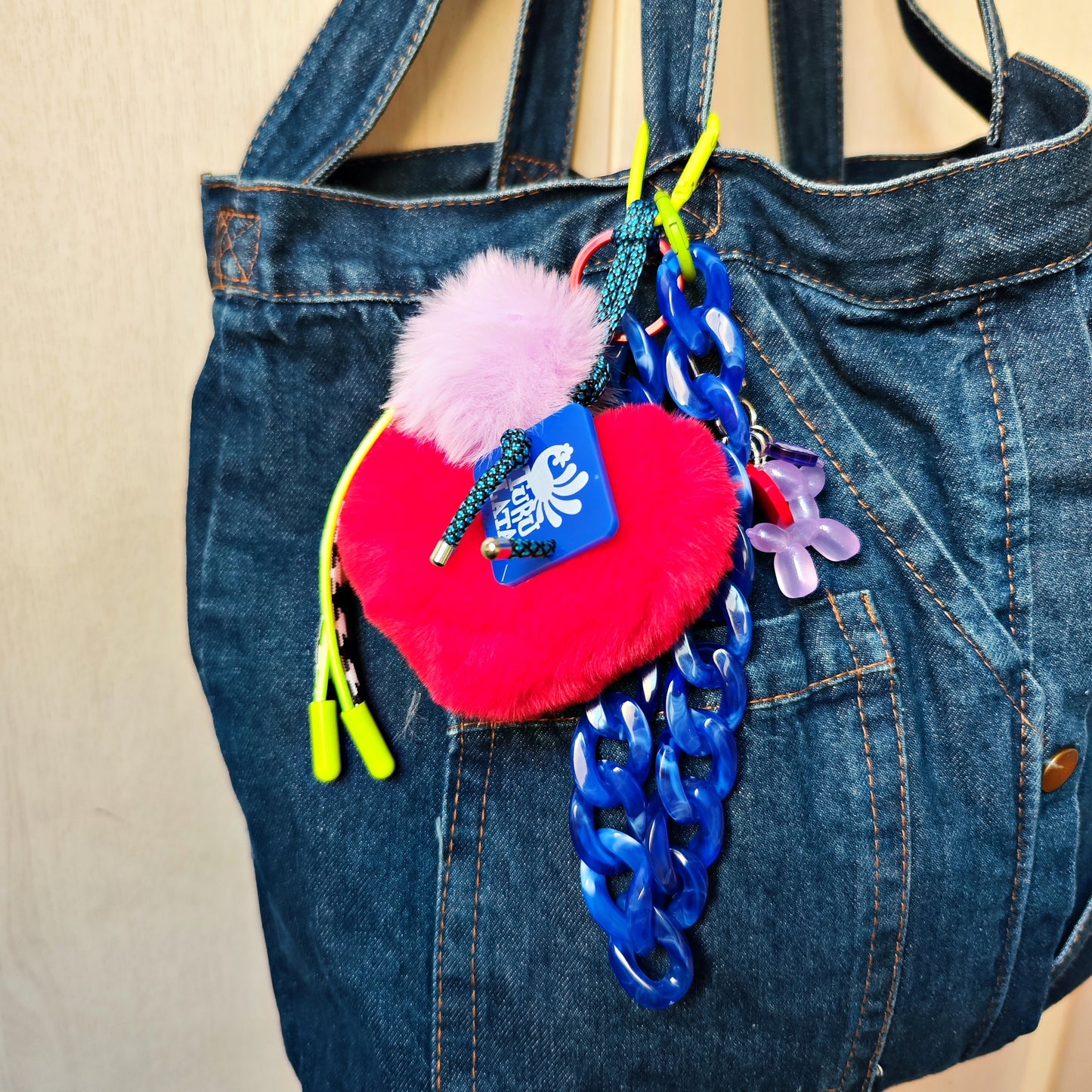 charm CORAZON PELUCHE ROJO EXTENSIBLE