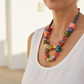 Editorial detalle collar